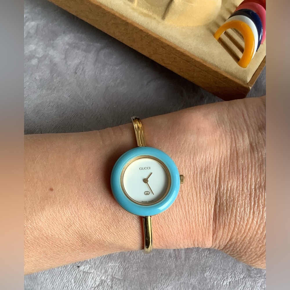 Authentic Gucci Bangle Watch With Interchangeable… - image 8